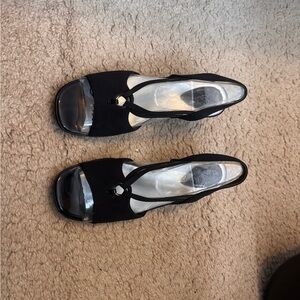 Life Stride Black Open-Toe T-Strap Slingback Heels